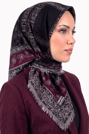 0534fcc4bd344fefa0fc4fd1148752d4.jpg Yasemin Desenli Flamlı Dimi Eşarp 6532-15