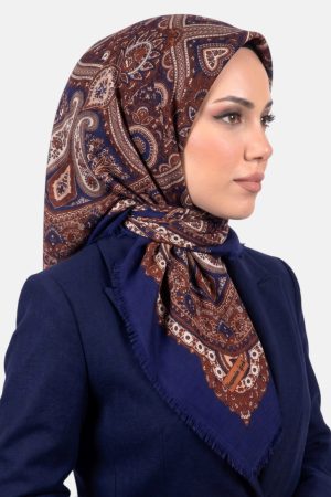 11049b0a64044bda99e0fe736e8cd8fc.jpg Desenli Flamlı Eşarp 6519-19