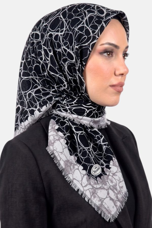 1c9151b1d6ff41179d1b110aa8f69f1c.jpg Yasemin Desenli Flamlı Dimi Eşarp 6534-5