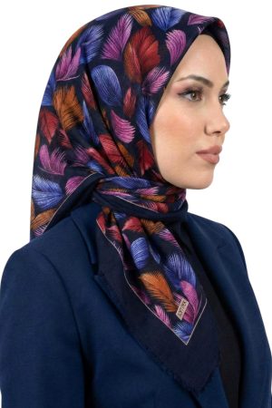 1ced4264b3b5486aa8a6a8f75eef53dd.jpg Soft İpek Desenli Flamlı Eşarp 6530-3