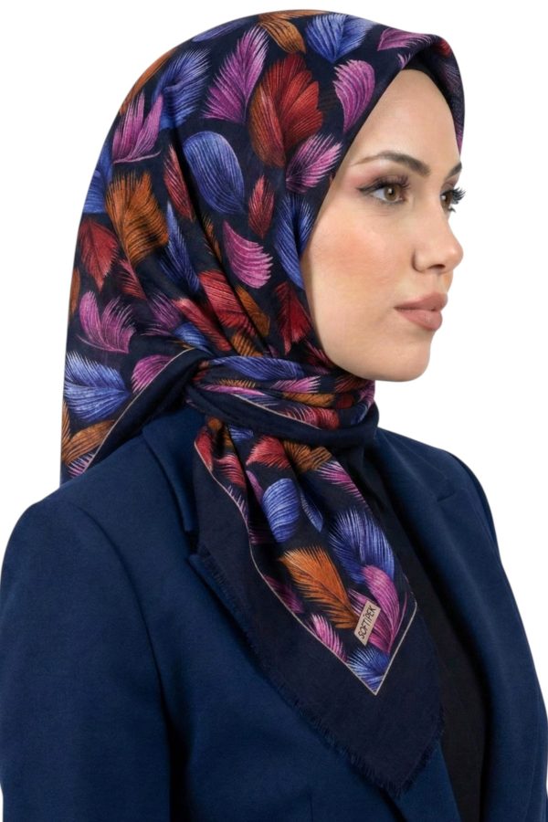 1ced4264b3b5486aa8a6a8f75eef53dd.jpg Soft İpek Desenli Flamlı Eşarp 6530-3
