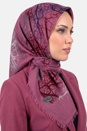 2deedd5a2ff04a1c9736ec958d8c4f70.jpg Yasemin Desenli Flamlı Dimi Eşarp 6533-7
