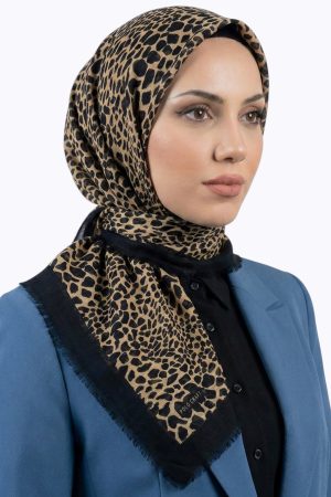 3180378c4ef2411d842cad5ad482144e.jpg Desenlı Flamlı Eşarp 6518-1