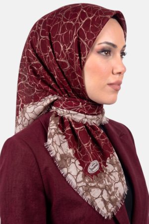 31906828866c4b229d41008e3dc8af27.jpg Yasemin Desenli Flamlı Dimi Eşarp 6534-21