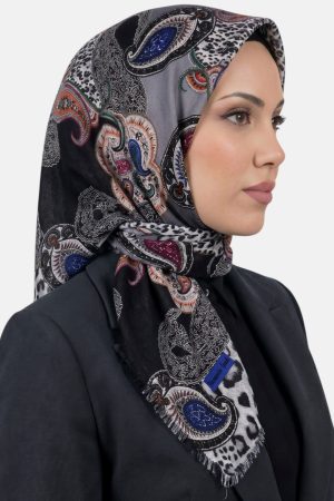 3c25fbd989aa4d8e8640f1e842edbcc9.jpg Yasemin Desenli Flamlı Dimi Eşarp 6538-16