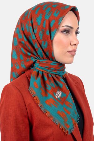 3e5486cd72f74abeb9da99b0d5ac8ded.jpg Yasemin Desenli Flamlı Dimi Eşarp 6531-3