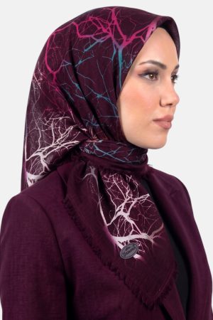 562b4a20206e4905be3b33f2b8b9e8db.jpg Yasemin Desenli Flamlı Dimi Eşarp 6533-20