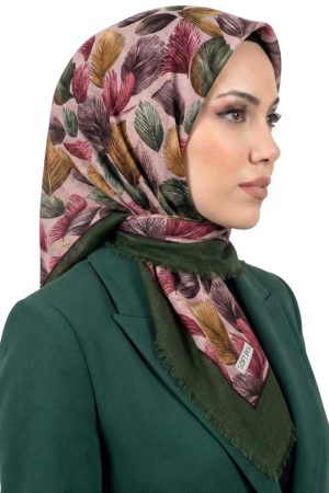6453b873a58a41c9ba51886120bcf51a.jpg Soft İpek Desenli Flamlı Eşarp 6530-5