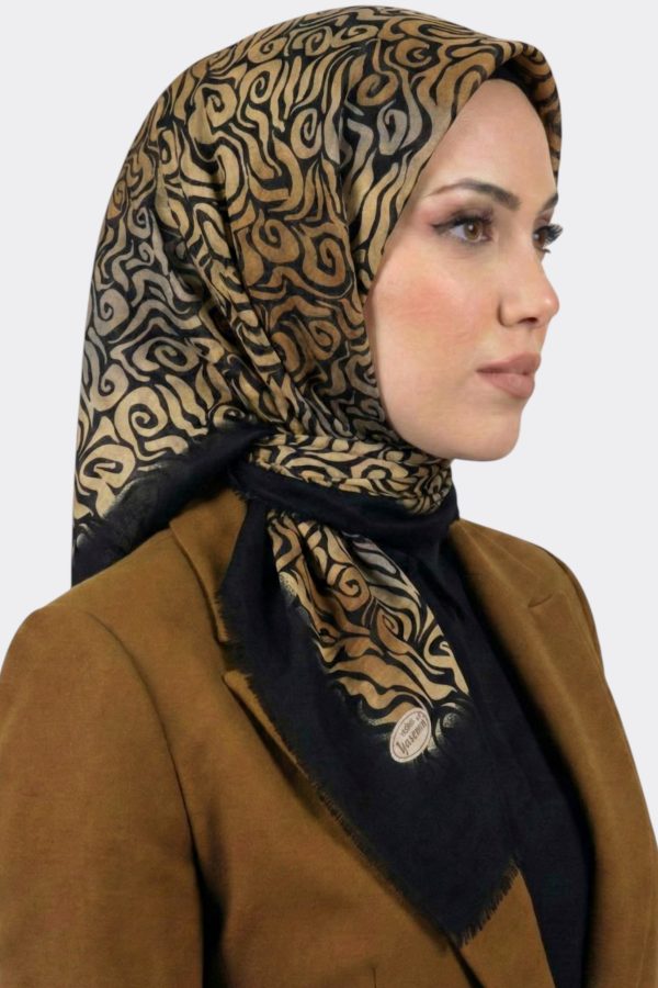 64fdcbadc46a4e7db9d2316473cdefc0.jpg Yasemin İpek Desenli Flamlı Eşarp 6528-12