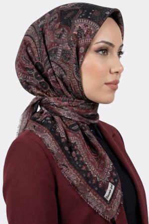 6d836fd14aaf4424bc6d8fb1d3827c7d.jpg Desenli Flamlı Eşarp 6514-22