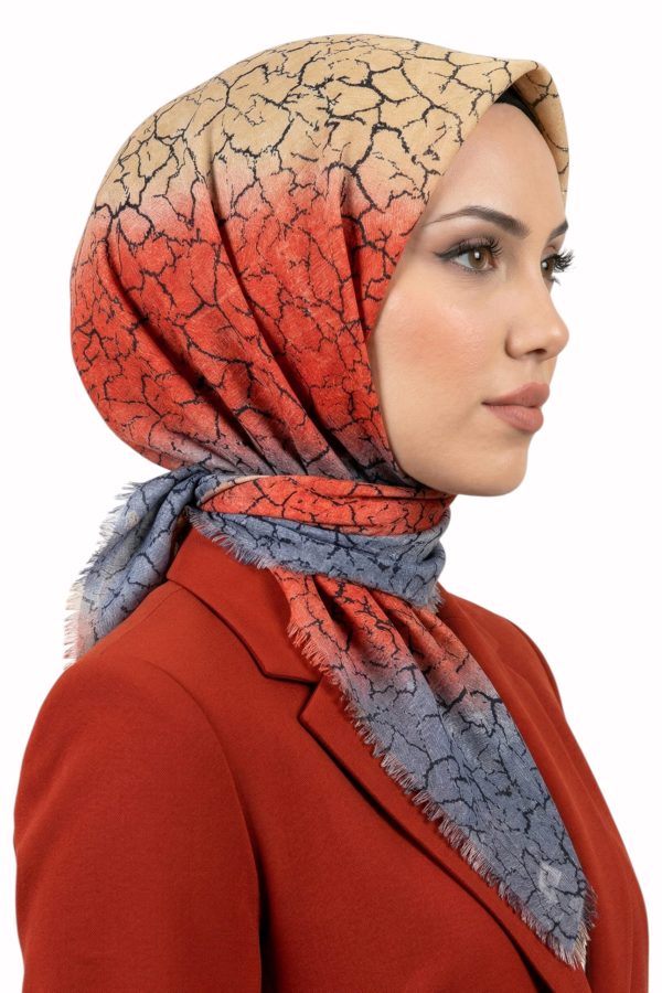 6e59f719f98640a4adcdb7412ffeb1c3.jpg Desenli Flamlı Eşarp 6517-9
