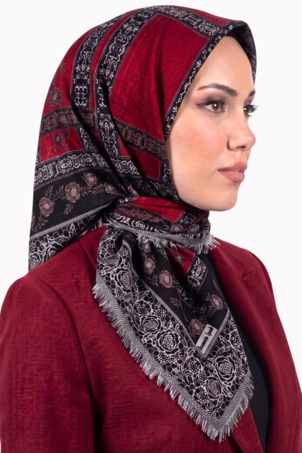 7695b480c7c543c6a63d0a7d08d3860a.jpg Yasemin Desenli Flamlı Dimi Eşarp 6532-25