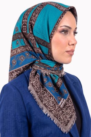 7a614f162a7e415691abb4392dbee938.jpg Yasemin Desenli Flamlı Dimi Eşarp 6532-22