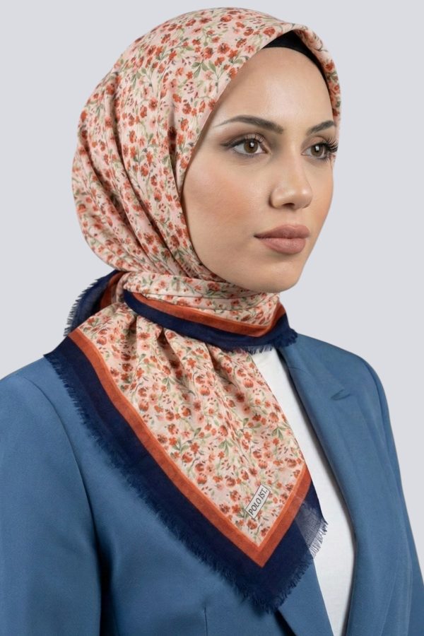 8855eadcd62a4848a34f27a6bc6d8955.jpg Desenli Flamlı Eşarp 6508-7
