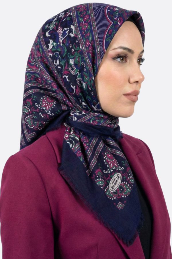 88e1797220cd4be3b27f8f8fe02077d7.jpg Desenli Flamlı Eşarp 6524-11