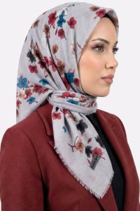 Yasemin İpek Desenli Flamlı Eşarp 6529-17