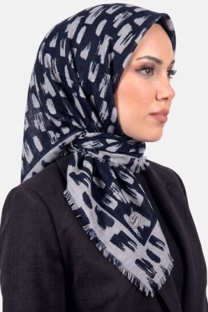 96a2e22f6122426ca683cbfe4df405c0.jpg Yasemin Desenli Flamlı Dimi Eşarp 6531-7