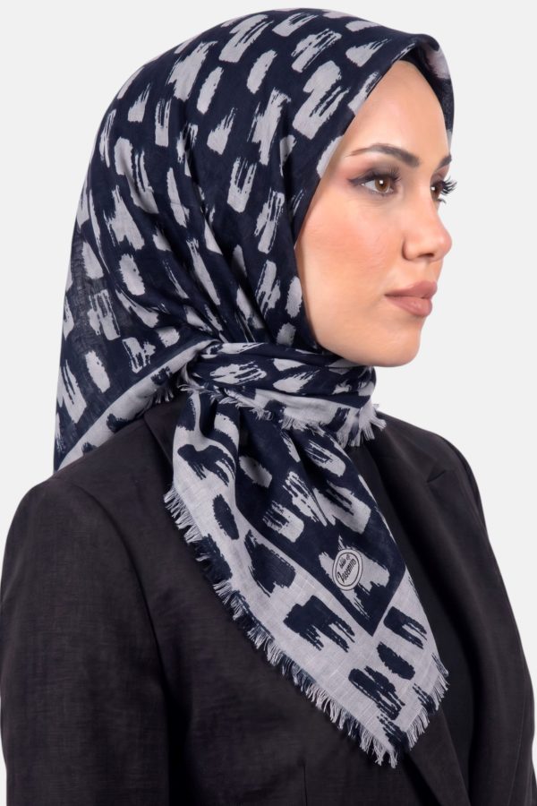 96a2e22f6122426ca683cbfe4df405c0.jpg Yasemin Desenli Flamlı Dimi Eşarp 6531-7