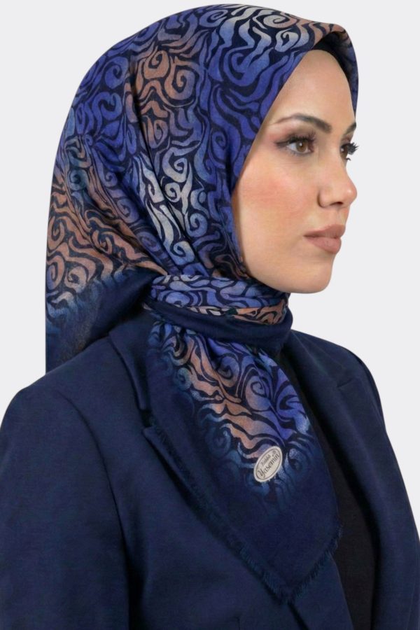 cf410443d3fb44b2a0bcf431cbf3b625.jpg Yasemin İpek Desenli Flamlı Eşarp 6528-13