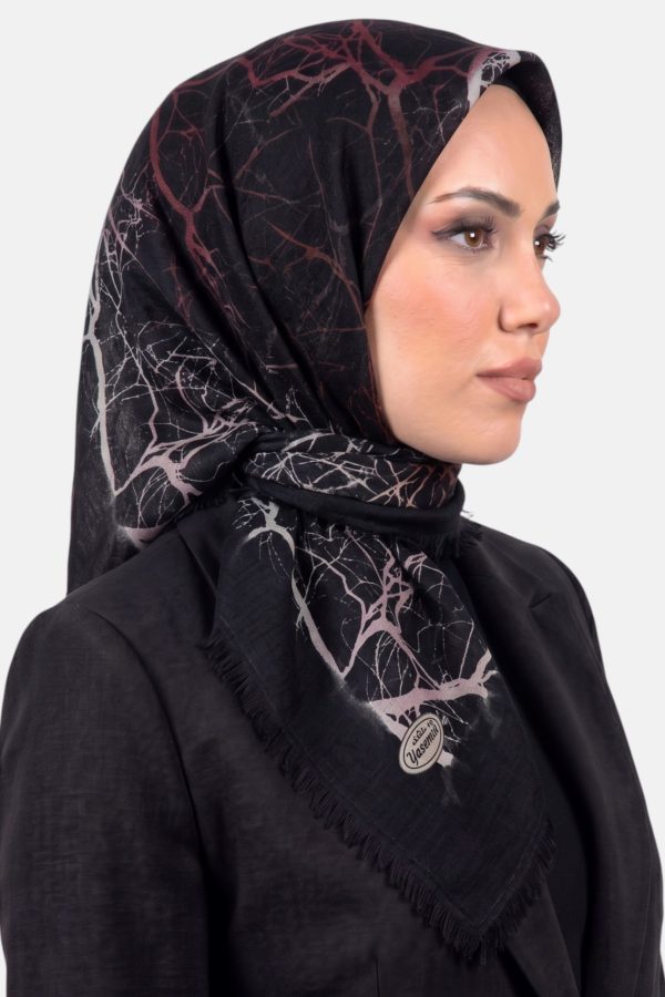 da230461dcf348c18495e6238eb30885-1.jpg Yasemin Desenli Flamlı Dimi Eşarp 6533-19