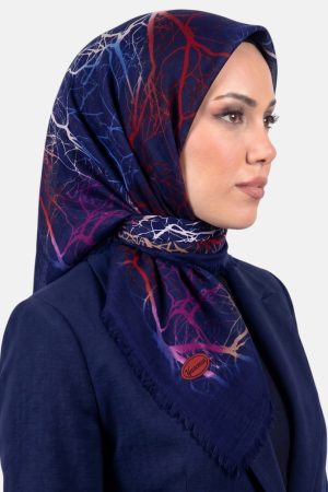 de1254c11bb44d89b9b4bc44207744ee.jpg Yasemin Desenli Flamlı Dimi Eşarp 6533-4