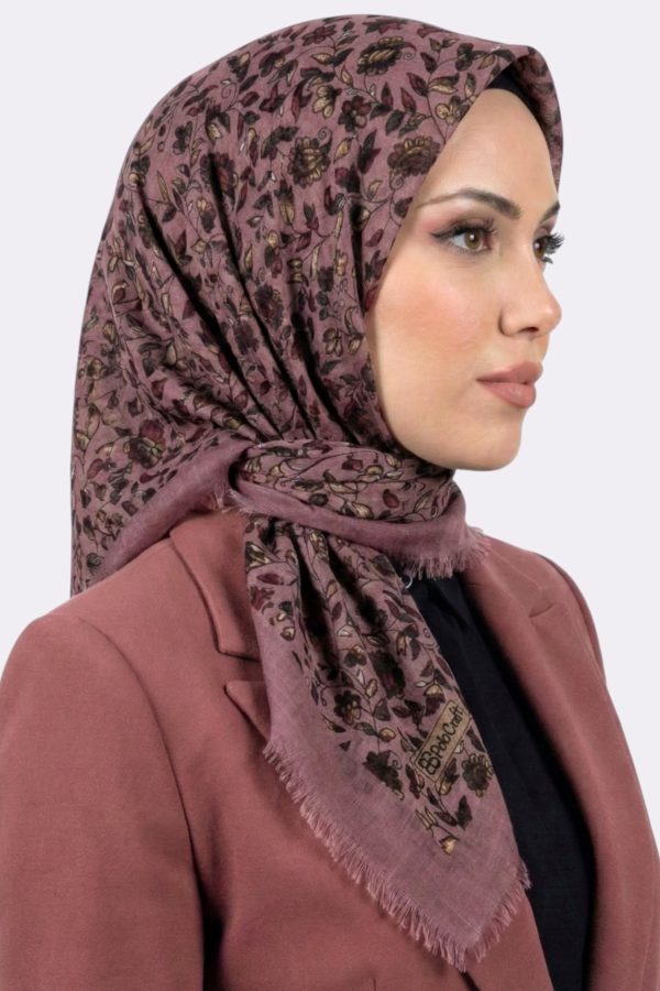 e605707b119e4d36904fdae24955c900.jpg Desenli Flamlı Eşarp 6525-14
